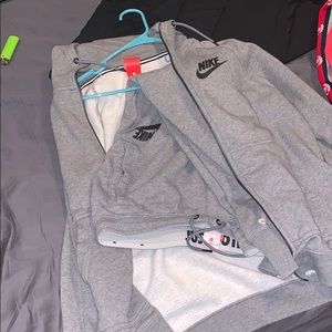 Nike sweatsuit